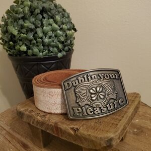 AMERICAN EAGLE OUTFITTERS "Dublin Your Pleasure" Distressed Leather Belt Mens 44